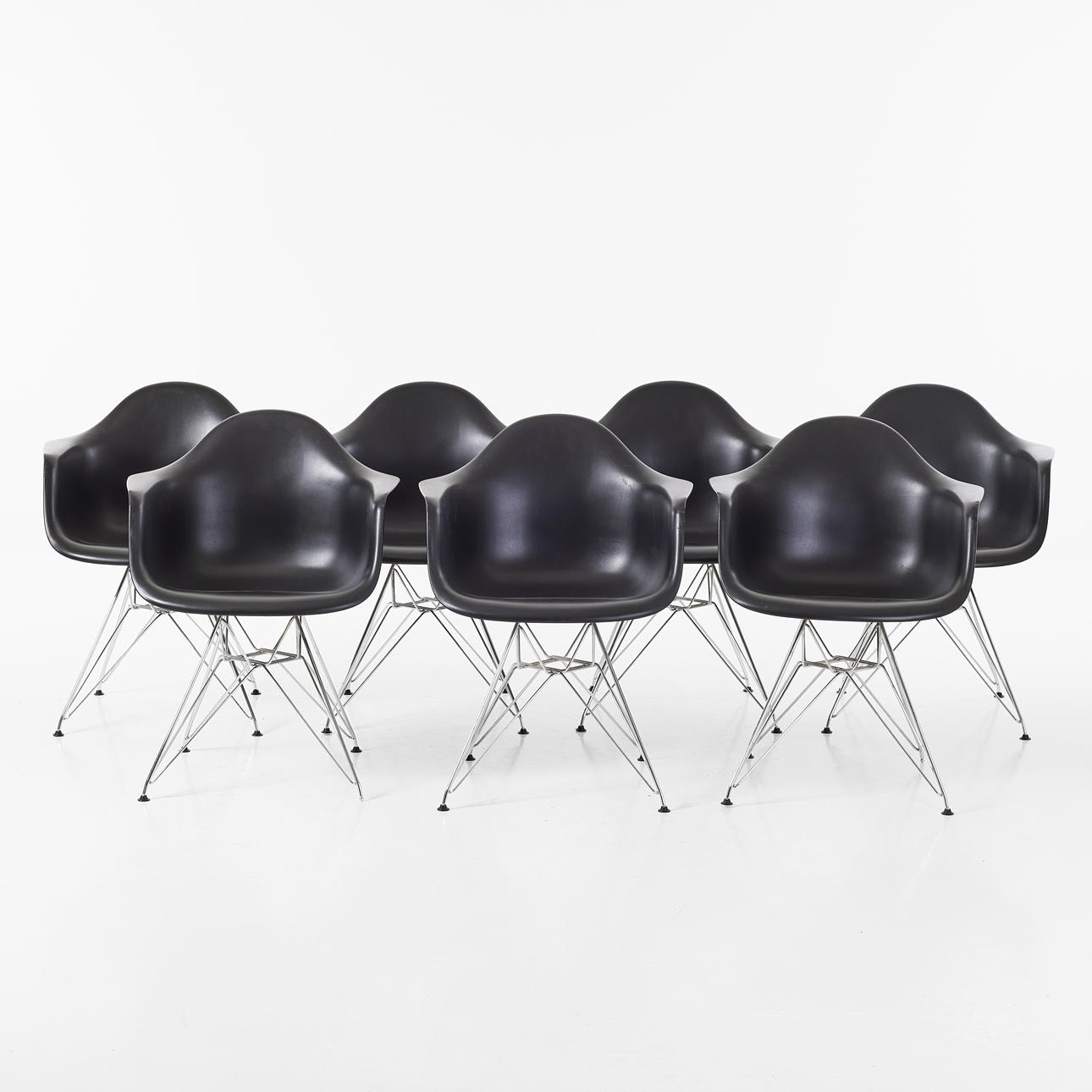 CHARLES EAMES. Chairs, 7 pcs., “Eames plastic armchair - DAR”, Vitra.