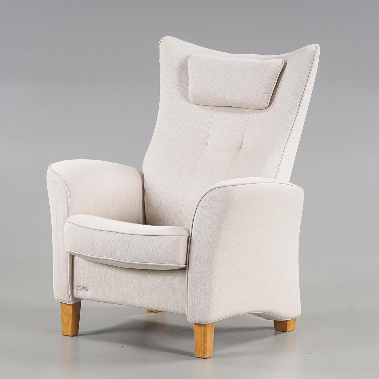 FÅTÖLJ "Fia" Brunstad 2015.