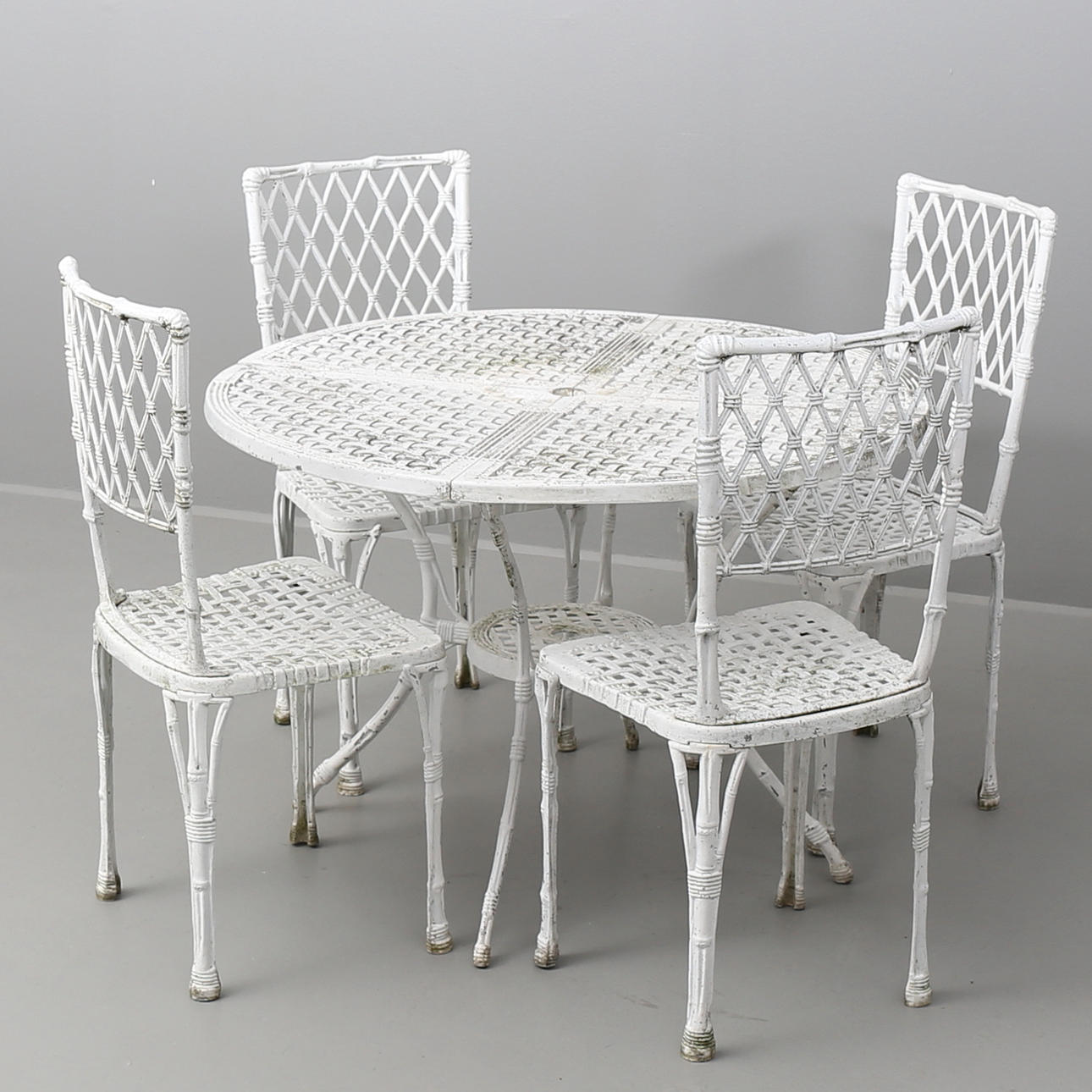 TRÄDGÅRDSMÖBLEMANG, 5 delar, 1900-talets andra hälft.