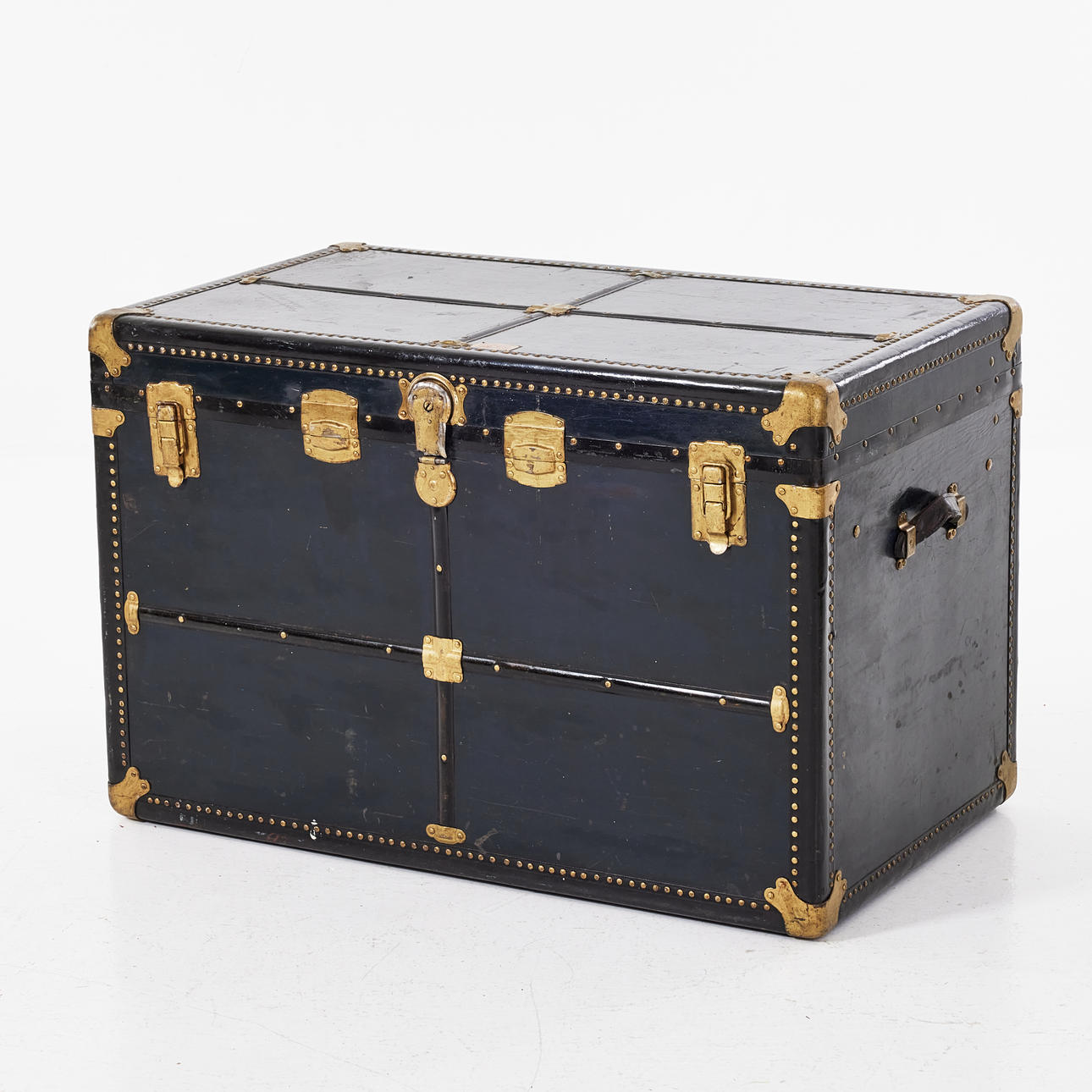BREAKLESS TRUNK, suitcase, circa 1900.