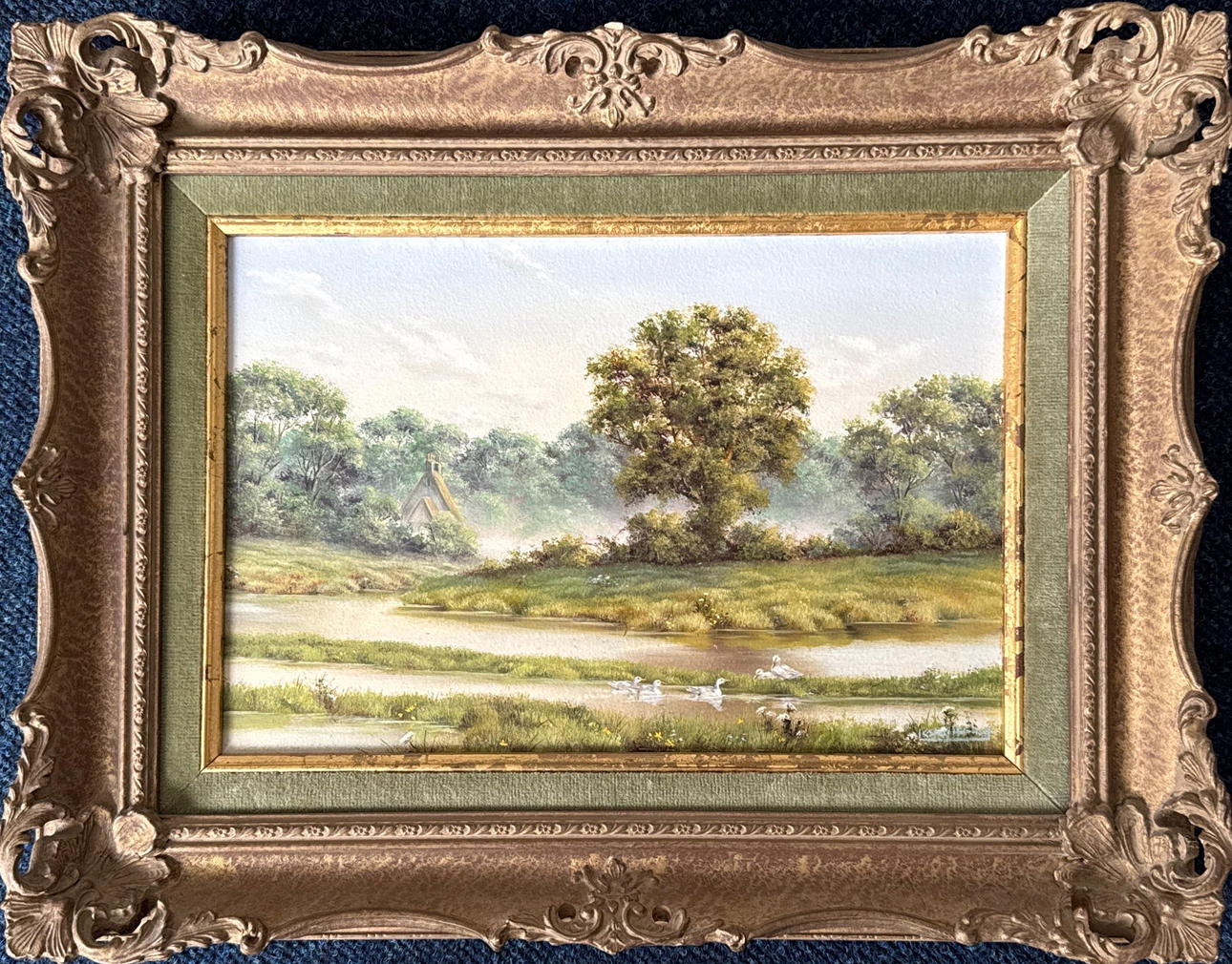 KEHYSTETTY ÖLJY MAALAISMAISEMAAN.