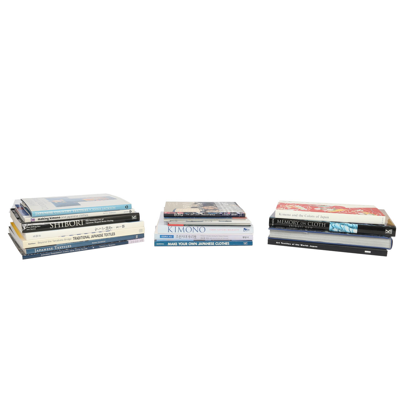 A COLLECTION OF BOOKS RELATING TO JAPANESE TEXTILES (17).
