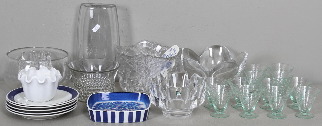 GLAS och KERAMIK, 27 delar, bl.a. Gustavsberg, Orrefors, Arabia, 1900-tal.