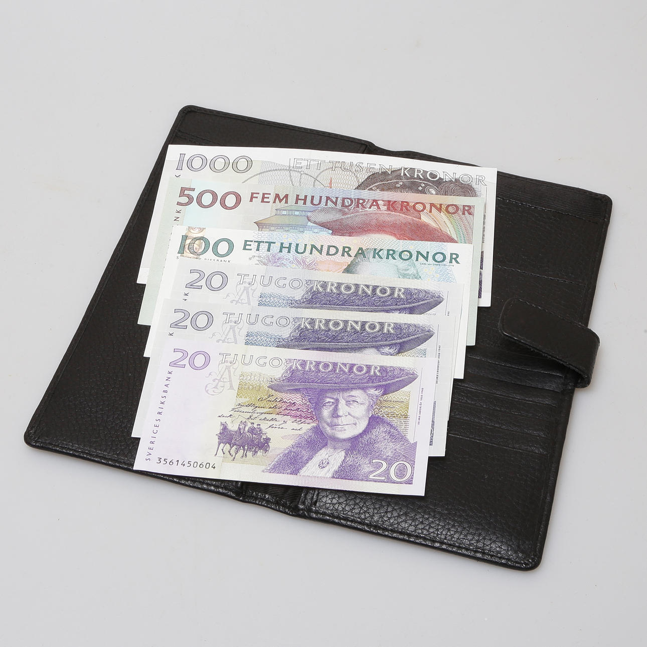 1660 KRONOR, OVIKTA SELDAR I PLÅNBOK.