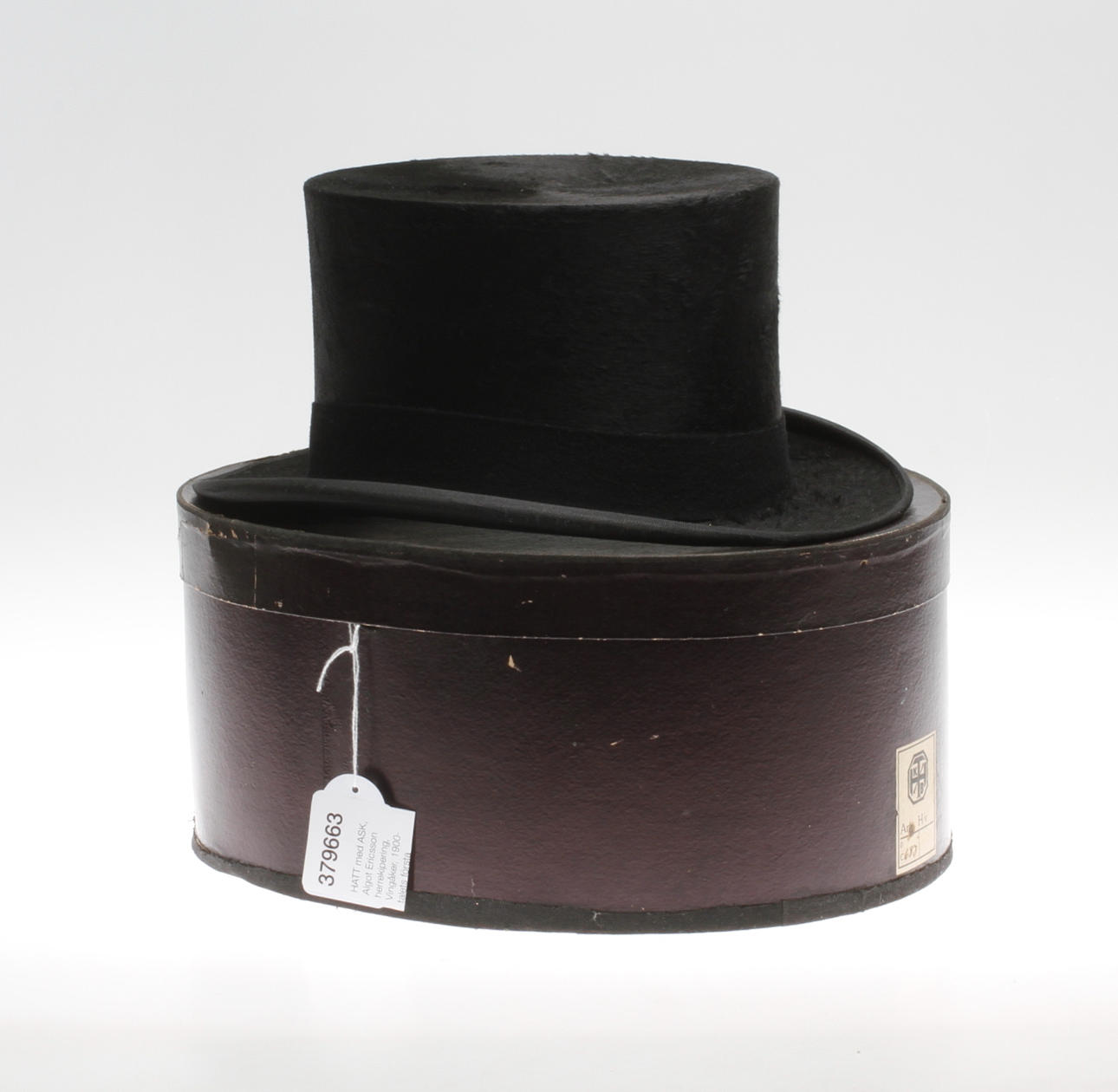 HATT med ASK, Algot Ericsson herrekipering, Vingåker, 1900-talets första hälft.