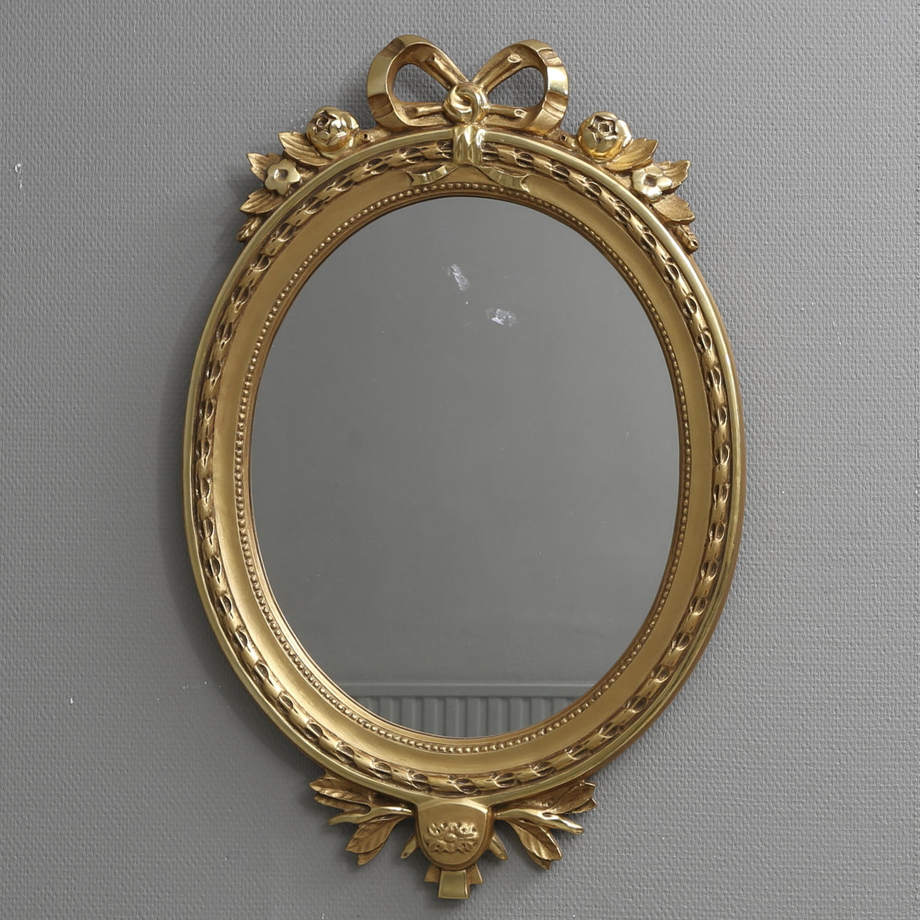 SPEGEL, gustaviansk stil, Österlunds förgylleri, Stockholm, 1900/2000-tal.