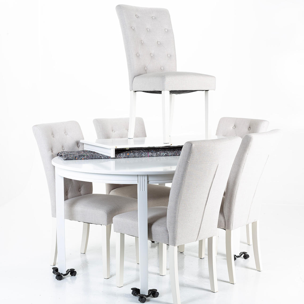 SPISESTUE, 7 stykker, moderne produktion.