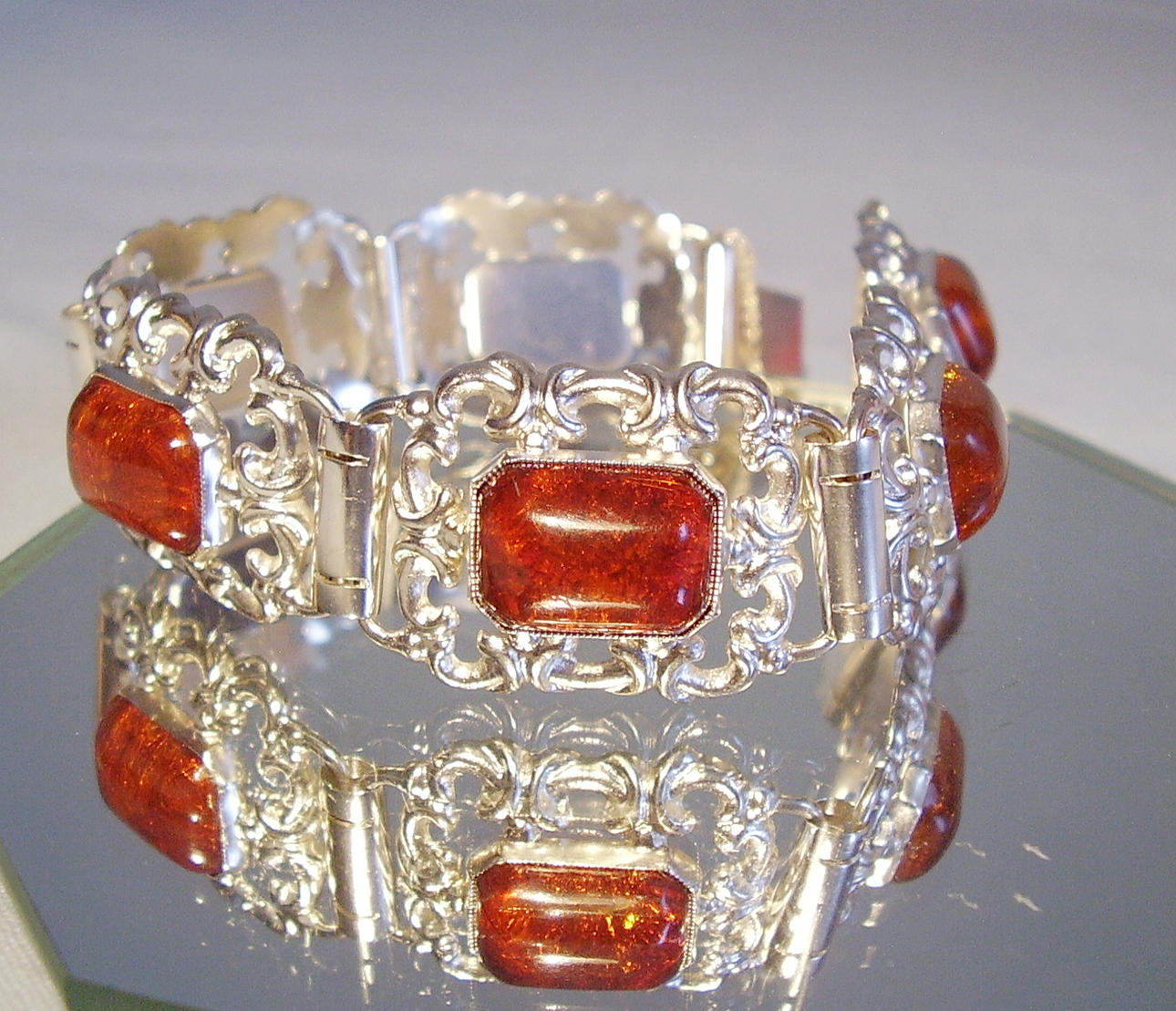 AMBER BRACELET in silver 835.