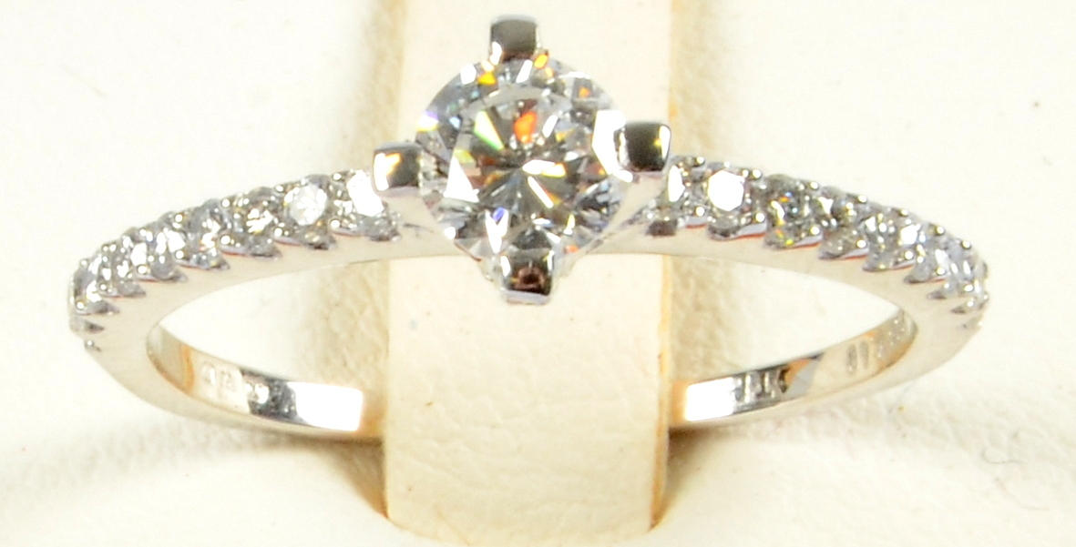 DIAMANTRING, 18K.