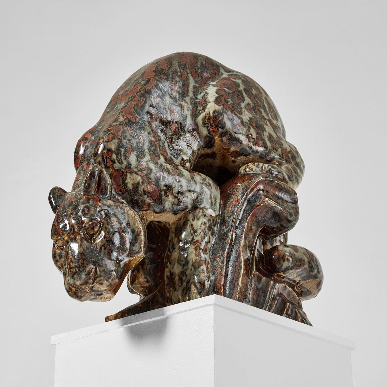 MICHAEL SCHILKIN. Sculpture, Arabia, Finland, sitting leopard