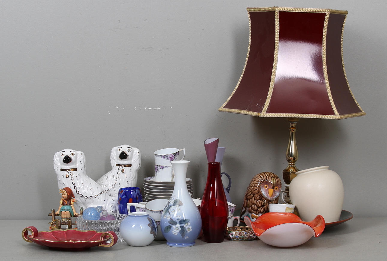 KERAMIK, GLAS och METALL, bl.a. Royal Copenhagen, "Röd Rubin" Gefle.