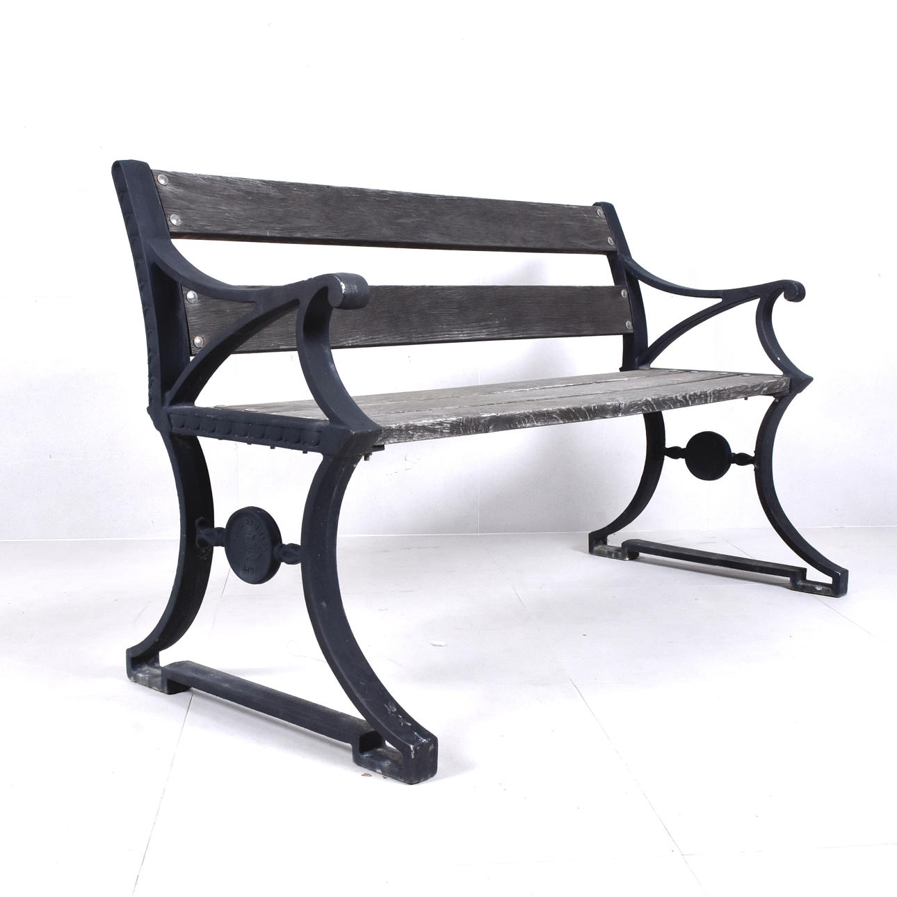 HAVEBÆNK, metal/træ, Norrahammars bruk.