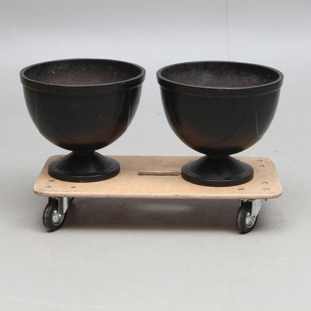 TRÄDGÅRDURNOR, 1 par, aluminium, Byarum, 2000-tal.