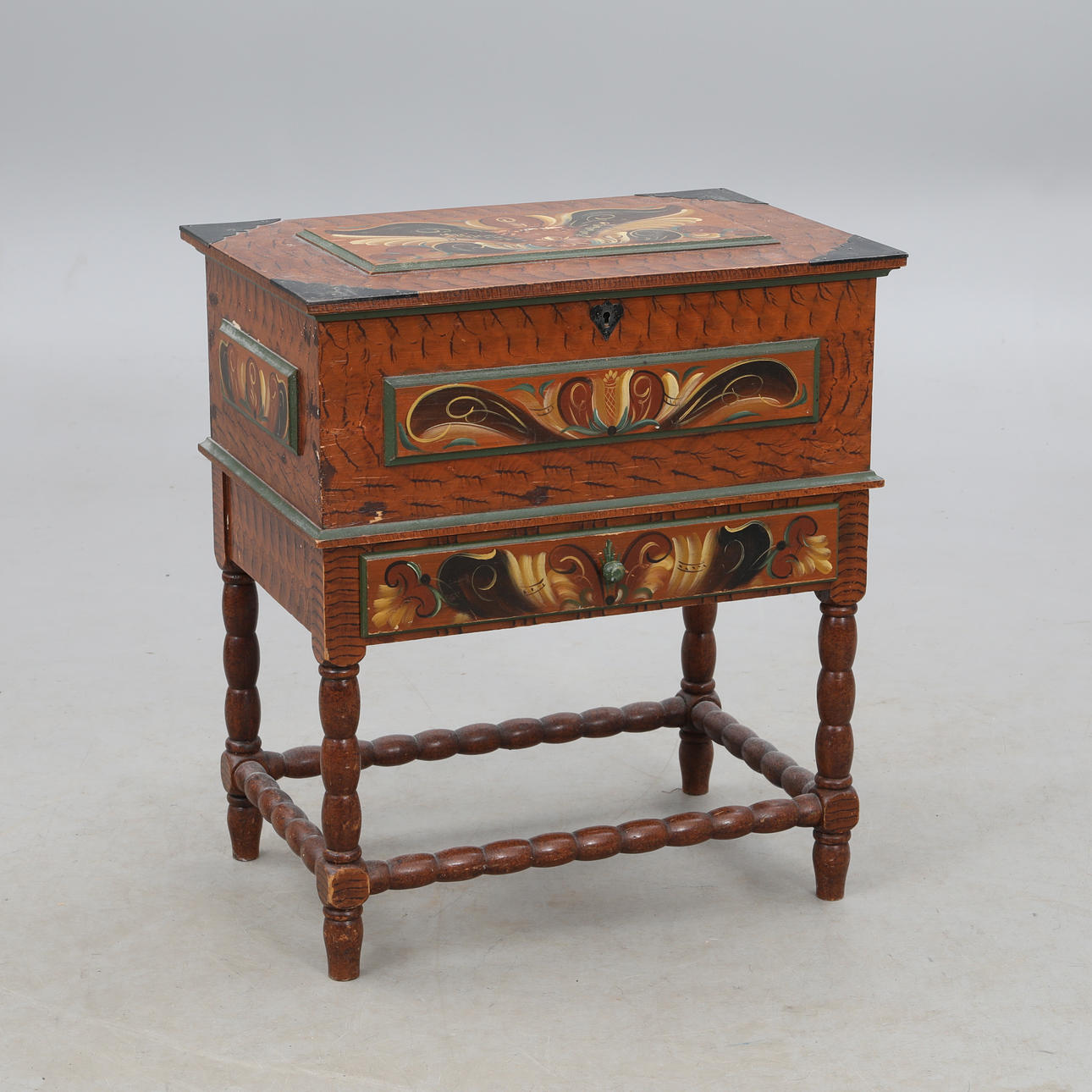 A SISKRIN, Krubit-painted, dated 1948.