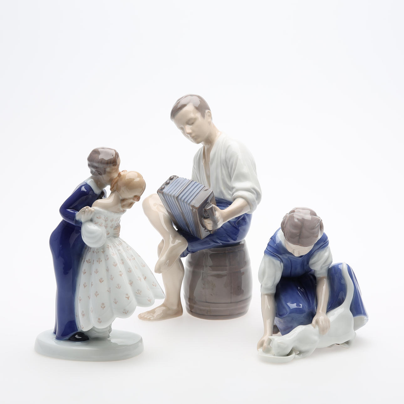 FIGURINES 3 Bing & Gröndahl, Denmark.