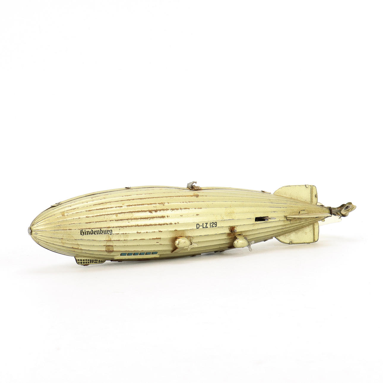 TIPPCO Toy plate, Hindenburg.