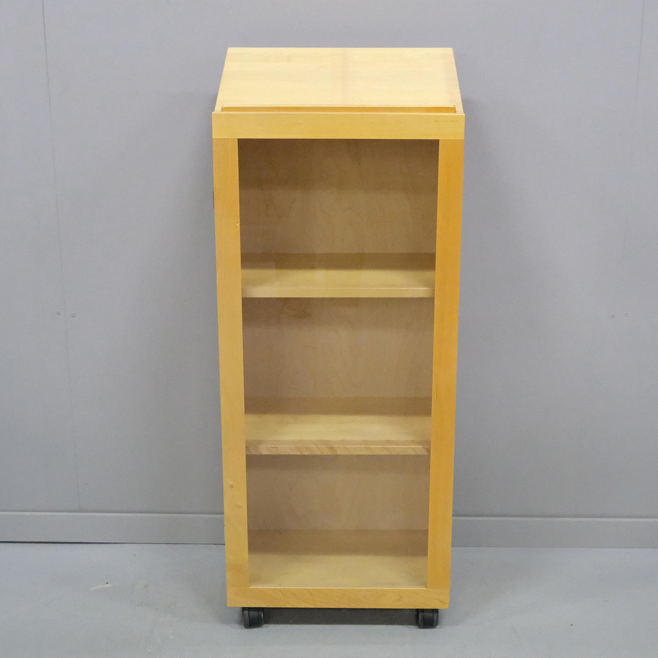 KAAPPI LASIOVELLA, KOIVU.