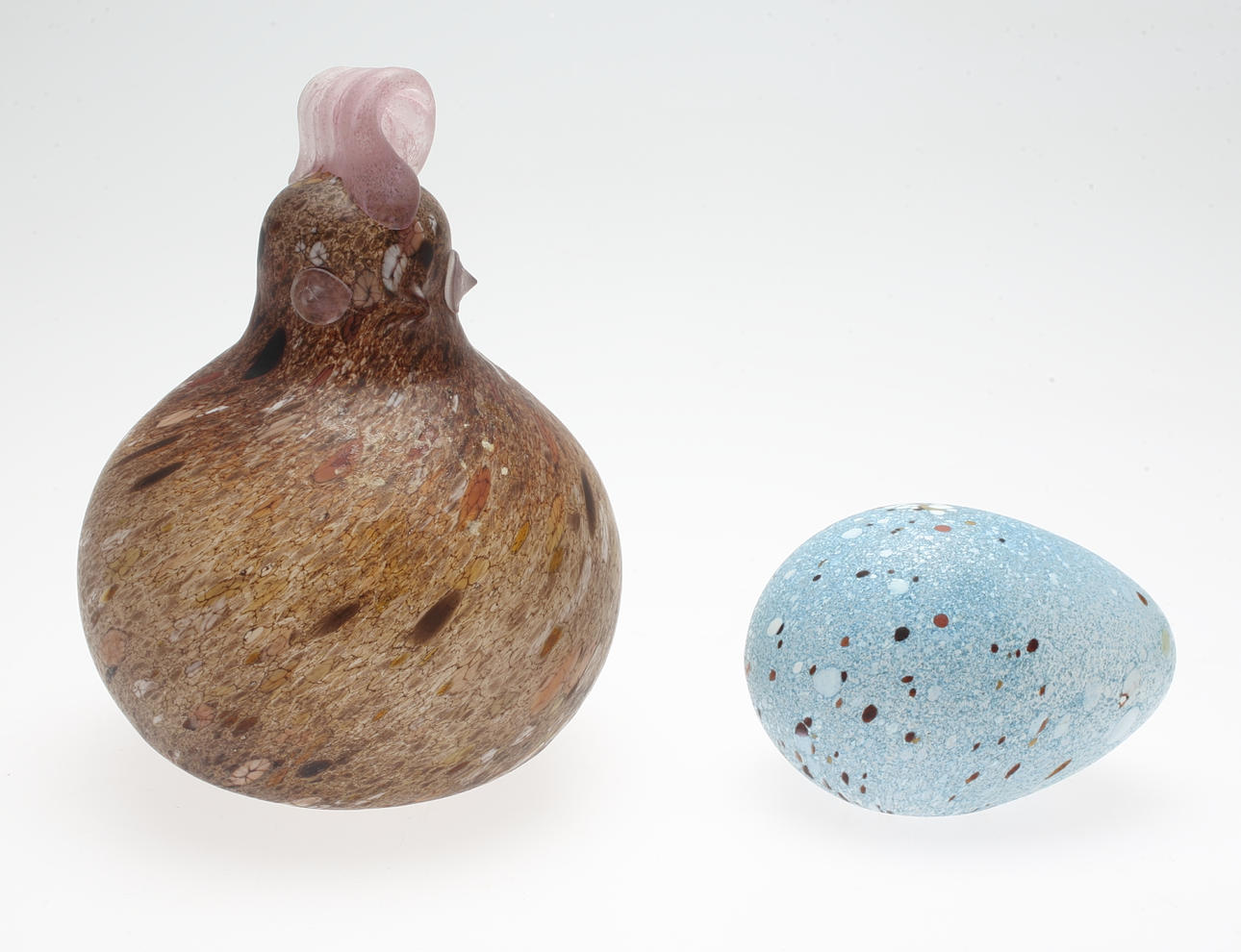 HÖNA samt ÄGG, glas, Monica Backström, 1900-tal.