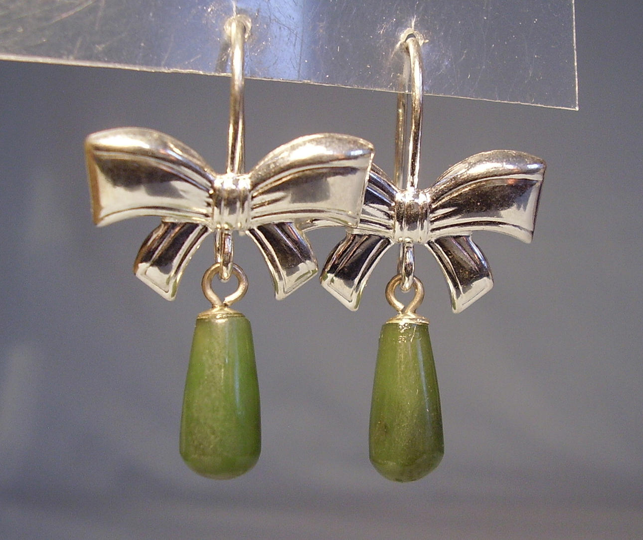 ÖRHÄNGEN med JADE DROPS silver 925.