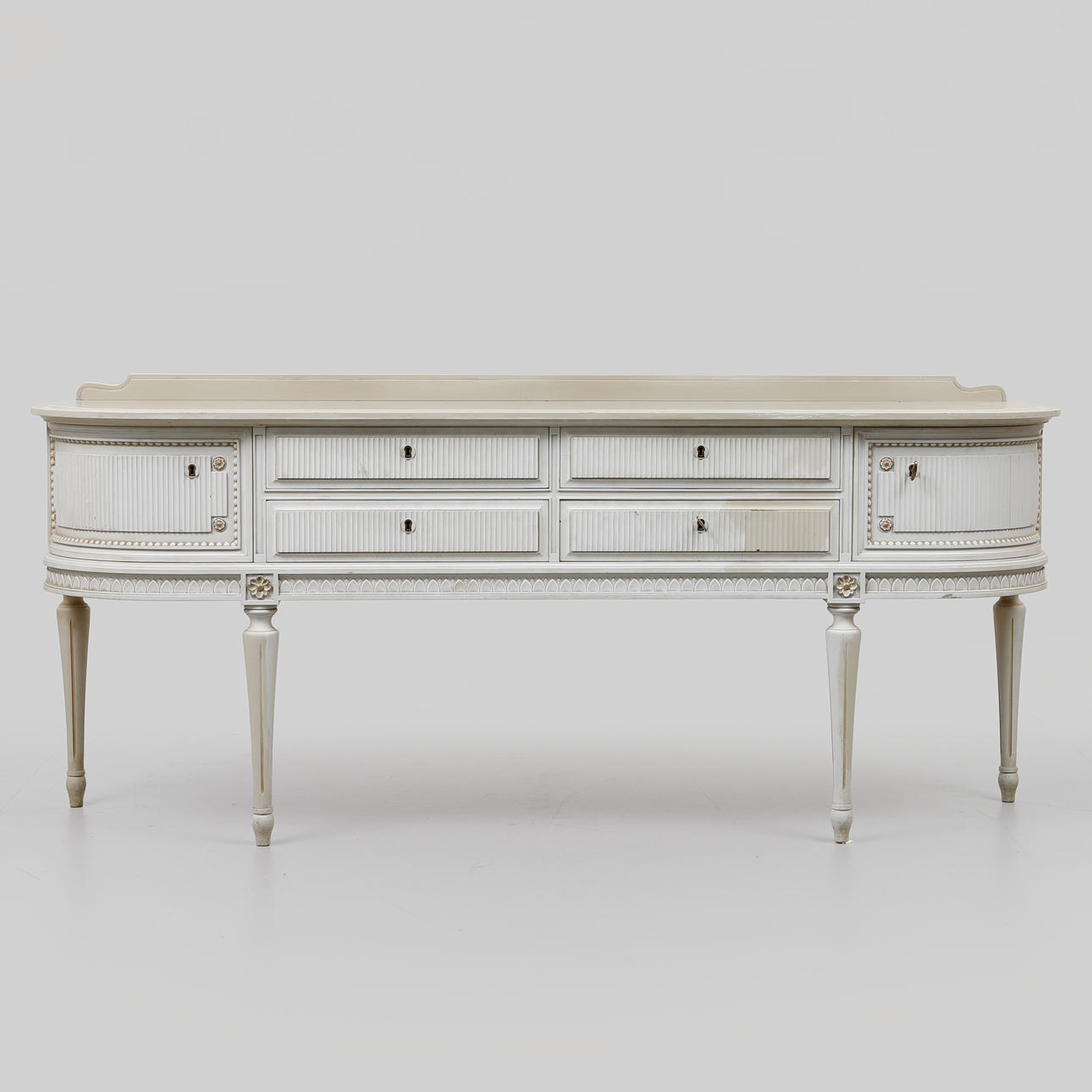 SIDEBOARD, gustaviansk stil, 1900-tal.
