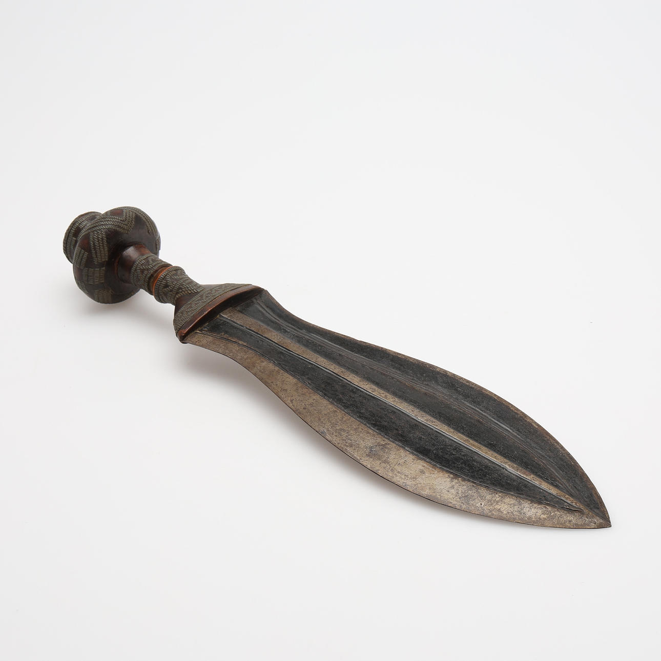 A CEREMONIAL DAGGER, “IKUL”, CUBA, DRC, probably circa 1900.