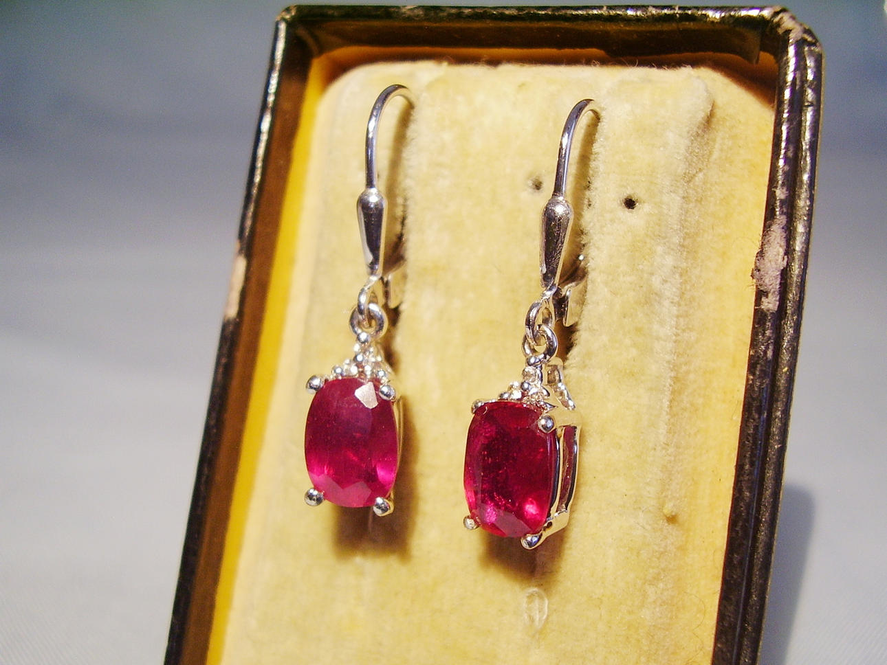 Ruby diamantörhängen silver 925 ädelstenar tillsammans ca. 2 ct.