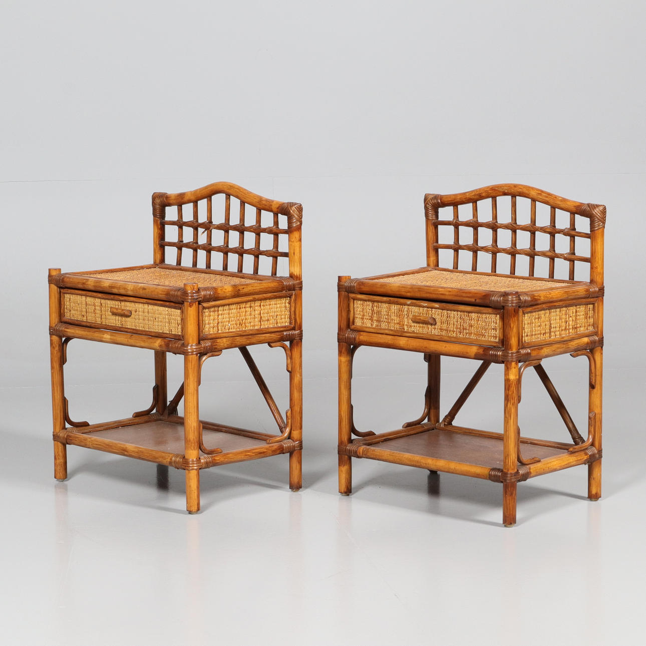 YÖPÖYTÄ, ROTTINKI.