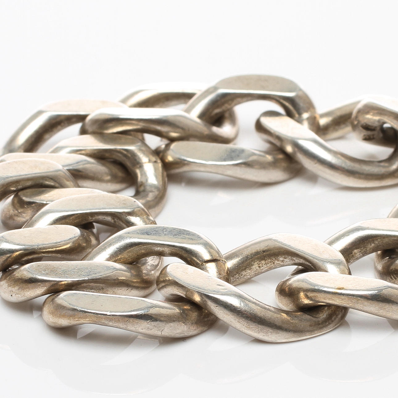 ARMBAND, silver, Sahlgrens Guldsmide, Stockholm, 1975.