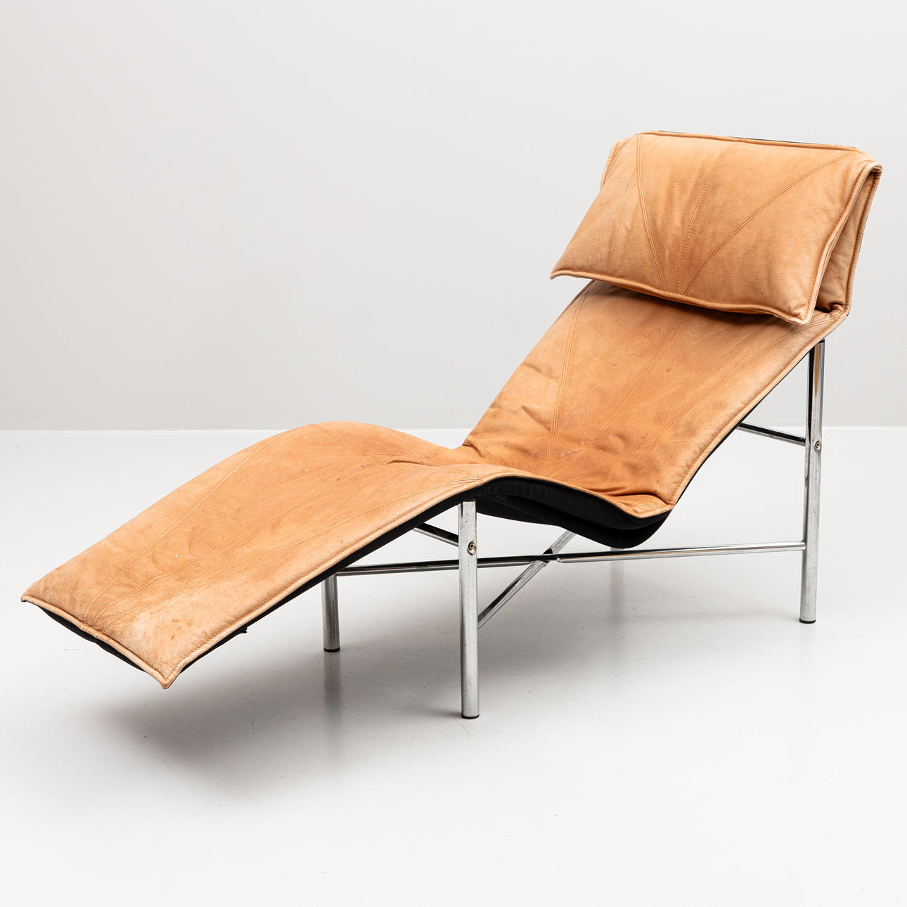 TORD  BJÖRKLUND. Vilfåtölj, "Skye", IKEA.