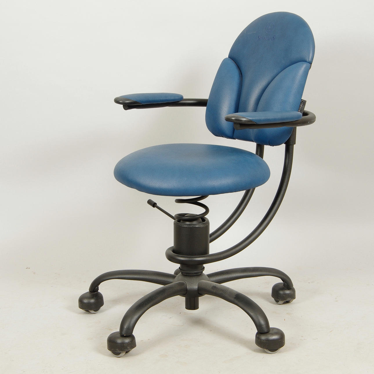 KONTORSSTOL, Spinalis, Basic.