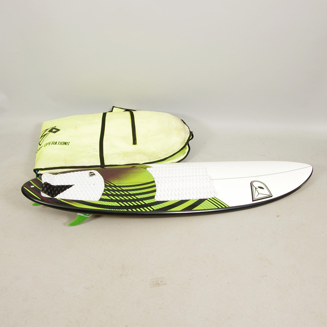 SURFBRÄDA med väska.