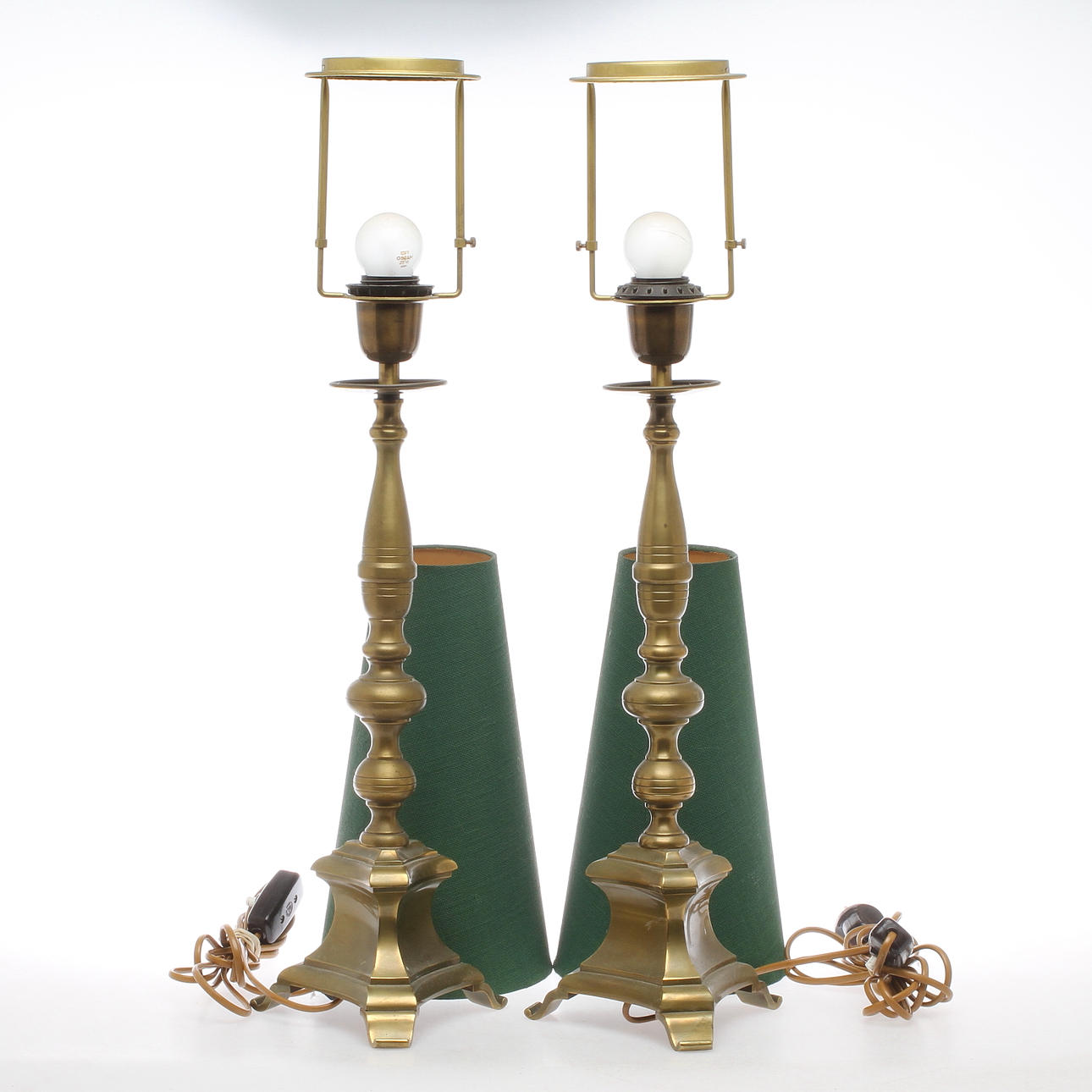 BORDSLAMPOR, metallstomme, barockstil, 1900-talets andra hälft.