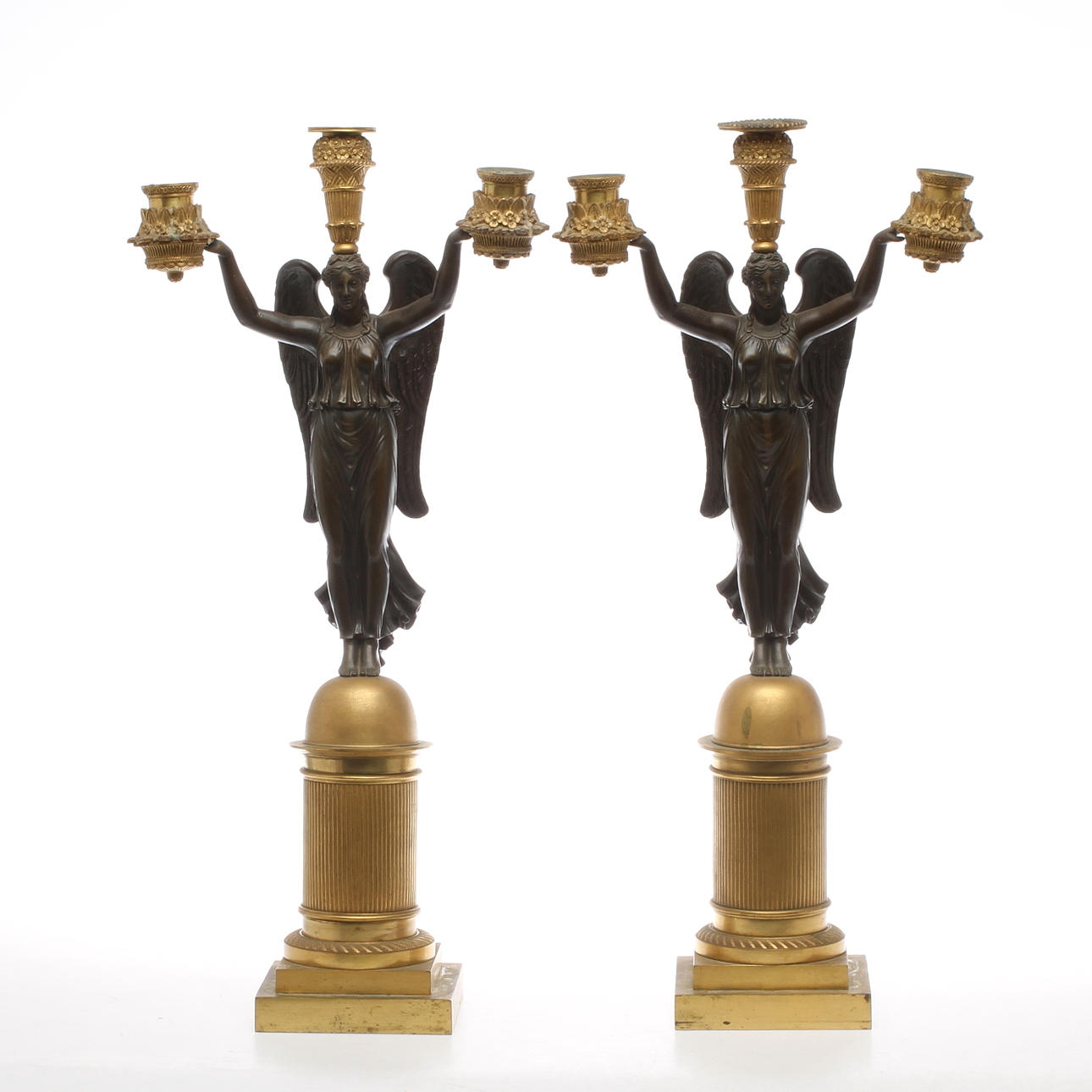 KANDELABRAR, ett par, parisarbete i empire av gjutarfirman Chibout, 1800-talets första hälft .