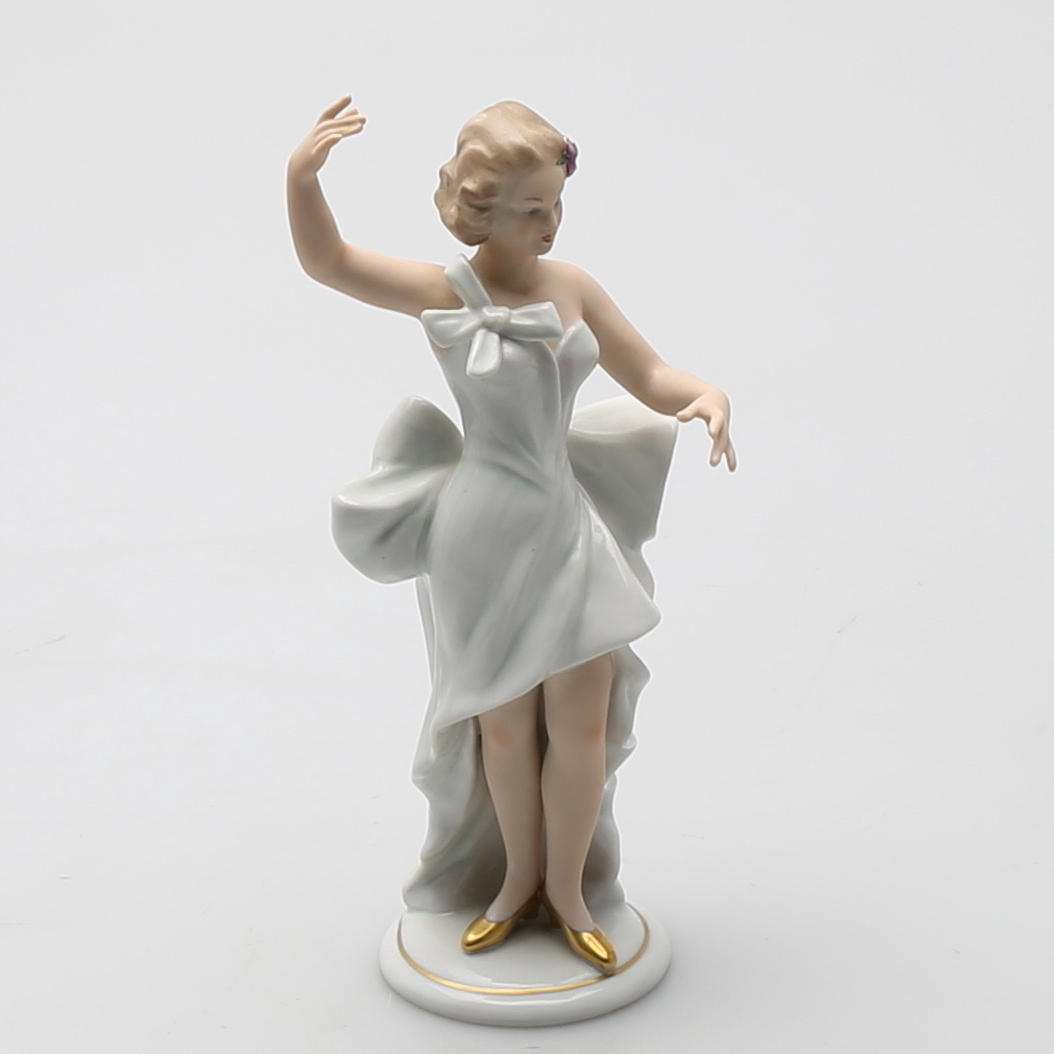 FIGURIN, porslin, dansande kvinna, Wallendorf, Tyskland.