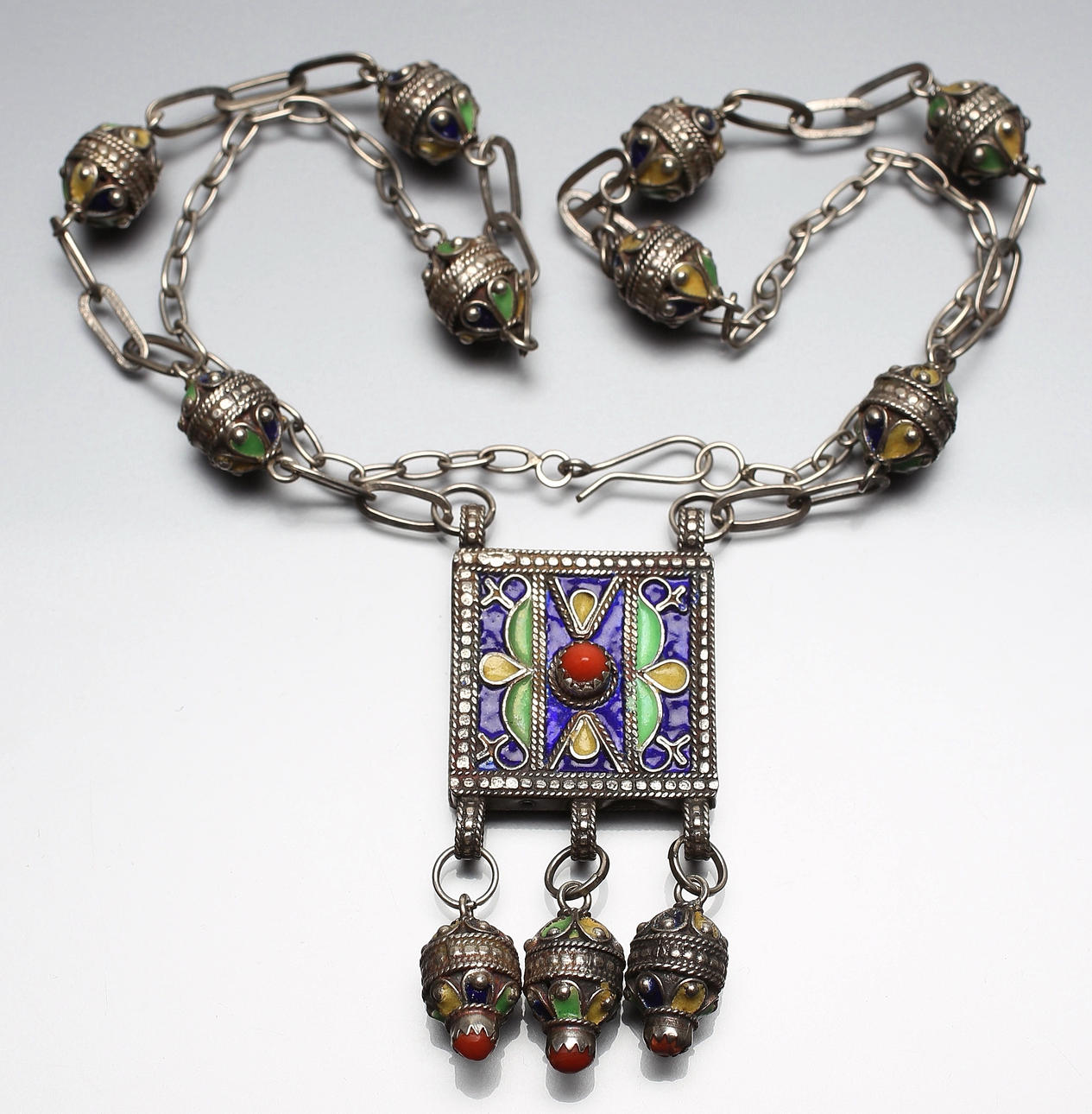 COLLIER, Algeriet 1900-tal.