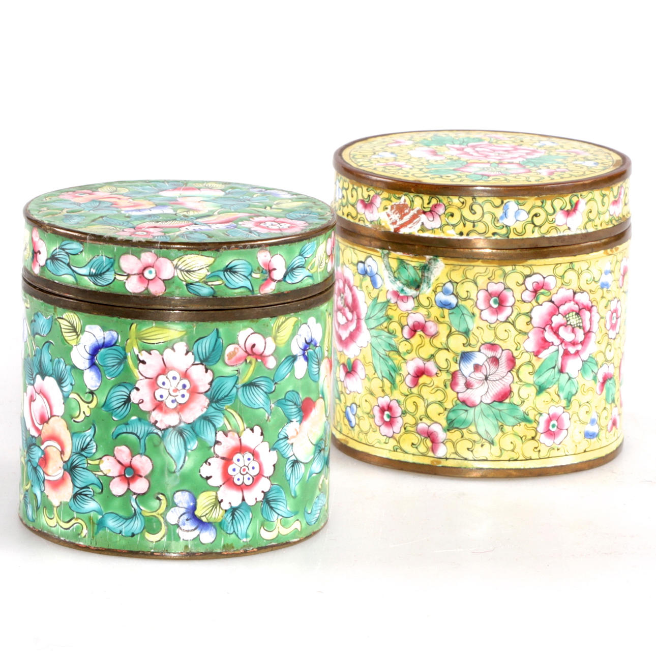 BURKAR, med lock, Cloisonne, koppar och emalj, Kina, 1900-tal.