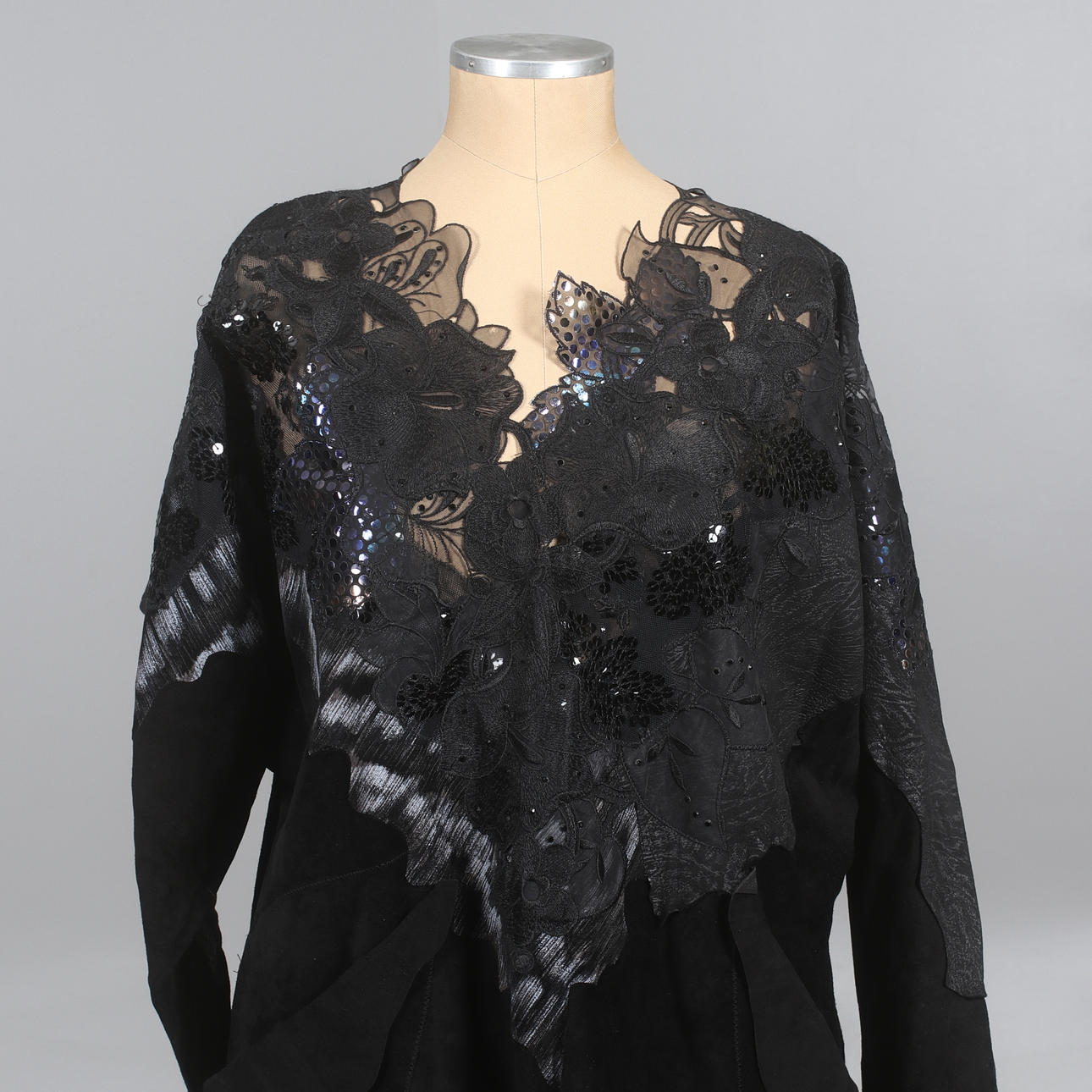 KLÄNNING, mocka, 1900-tal.