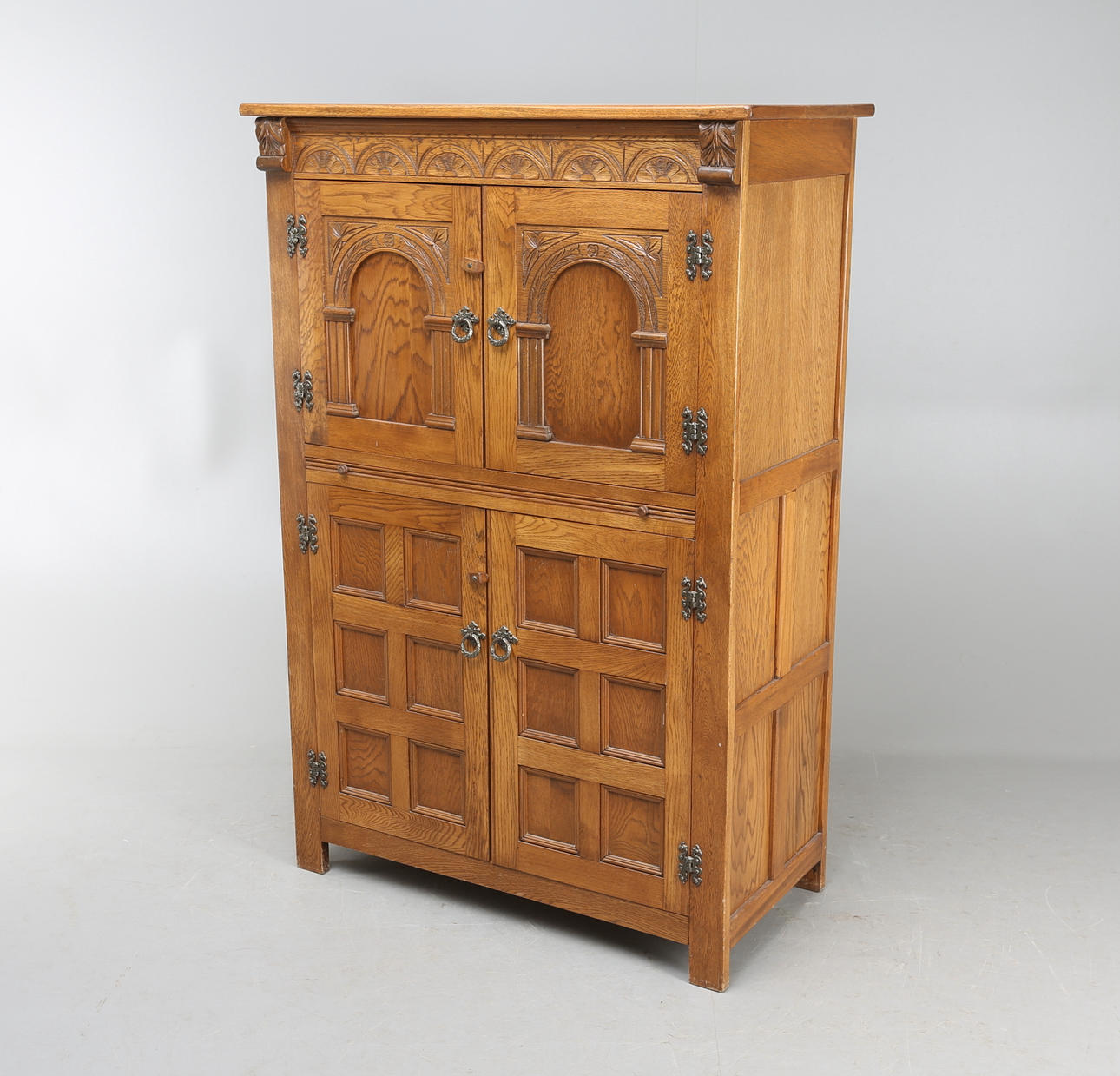 SKÅP, ek, 1900-tal.