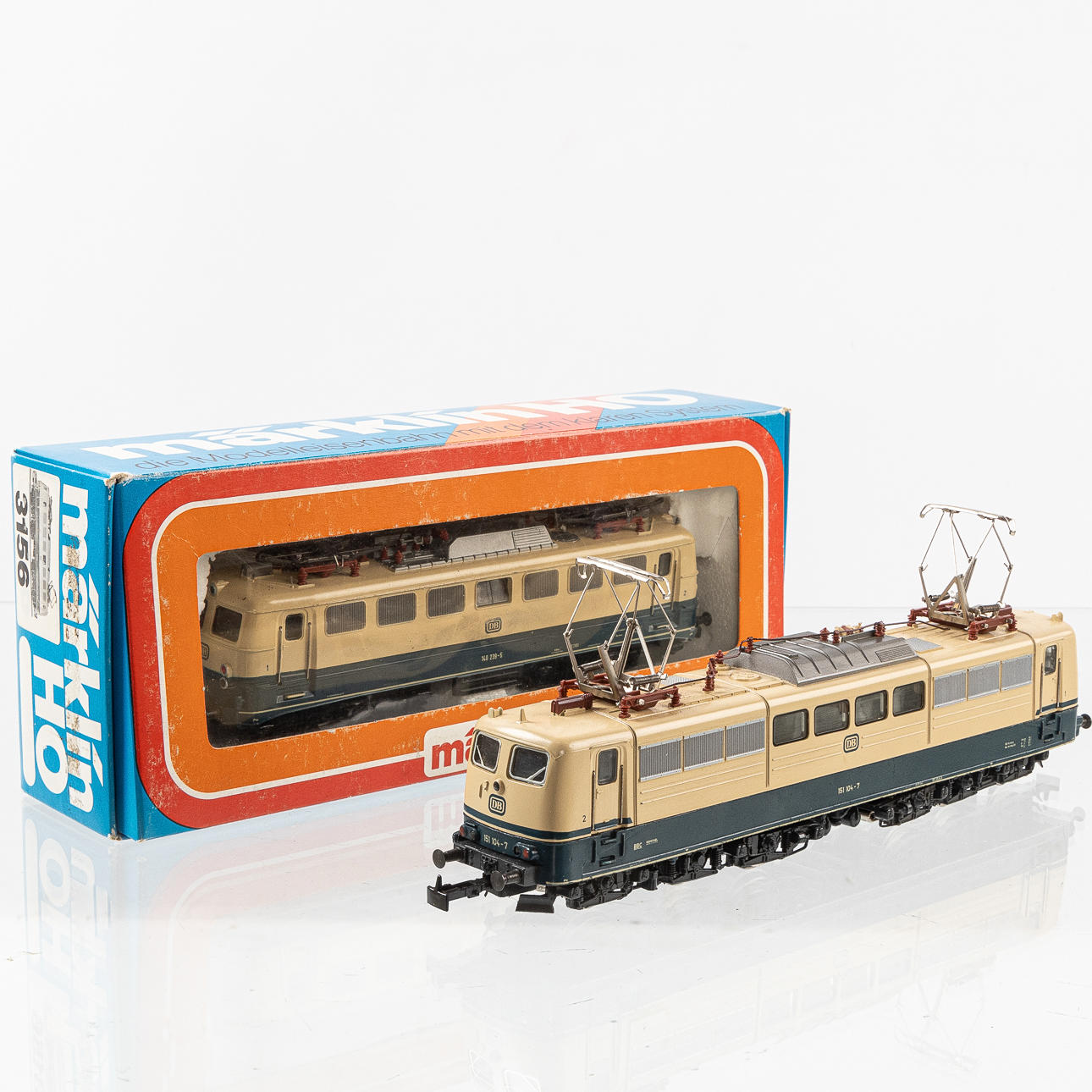 MÄRKLIN. Ellok HO 3058 samt 3156.