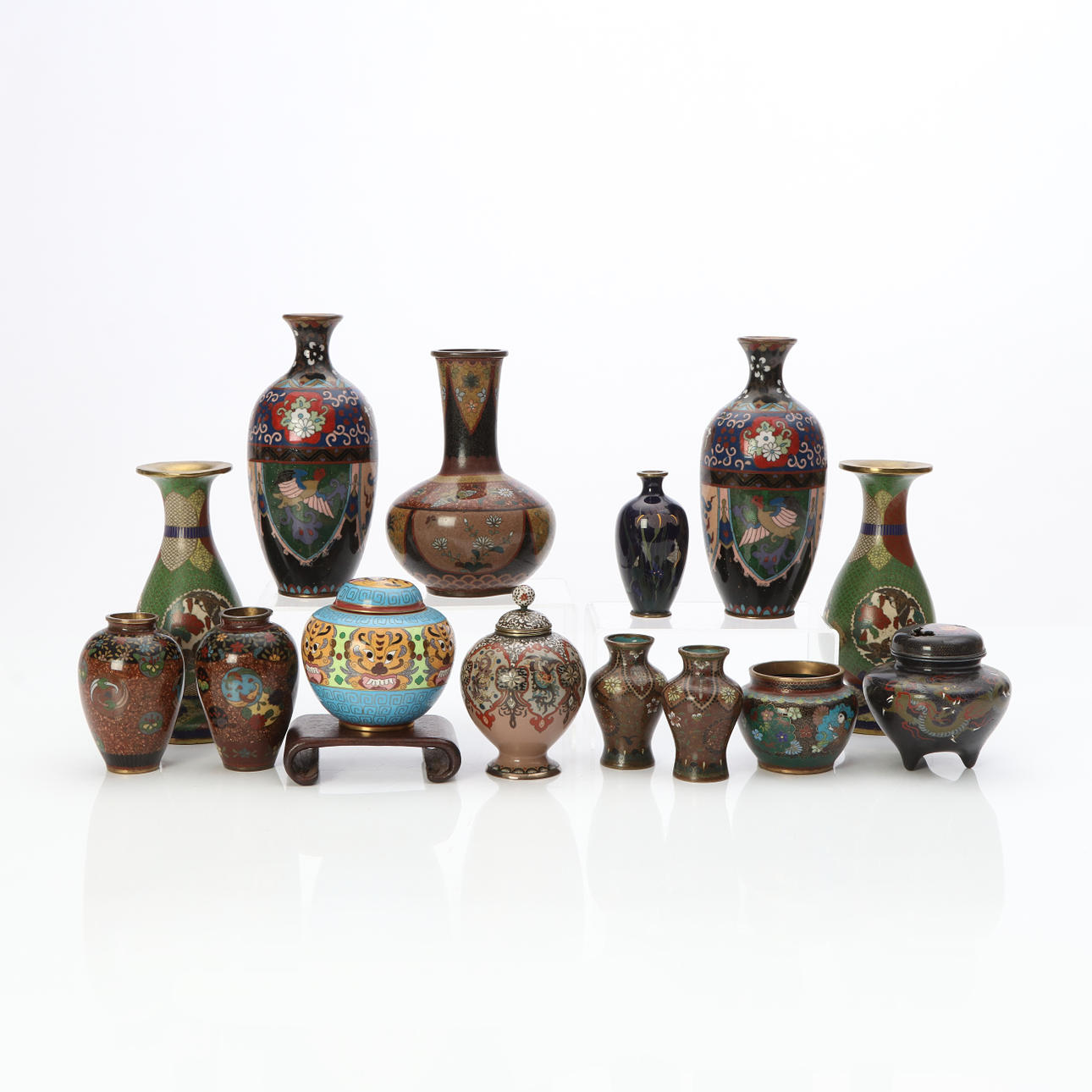 CLOISONNÉ WORK, 14 PARTS. Brass and copper with enamel inlays. China ...