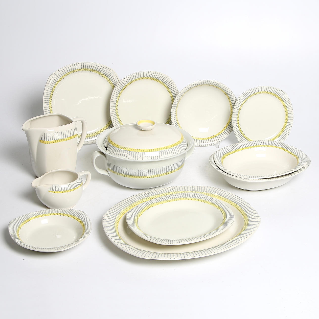 MATSERVIS, 58 delar, porslin, "Pigg", Kjell Blomberg, Gefle Porslinsfabrik, 1953-69.