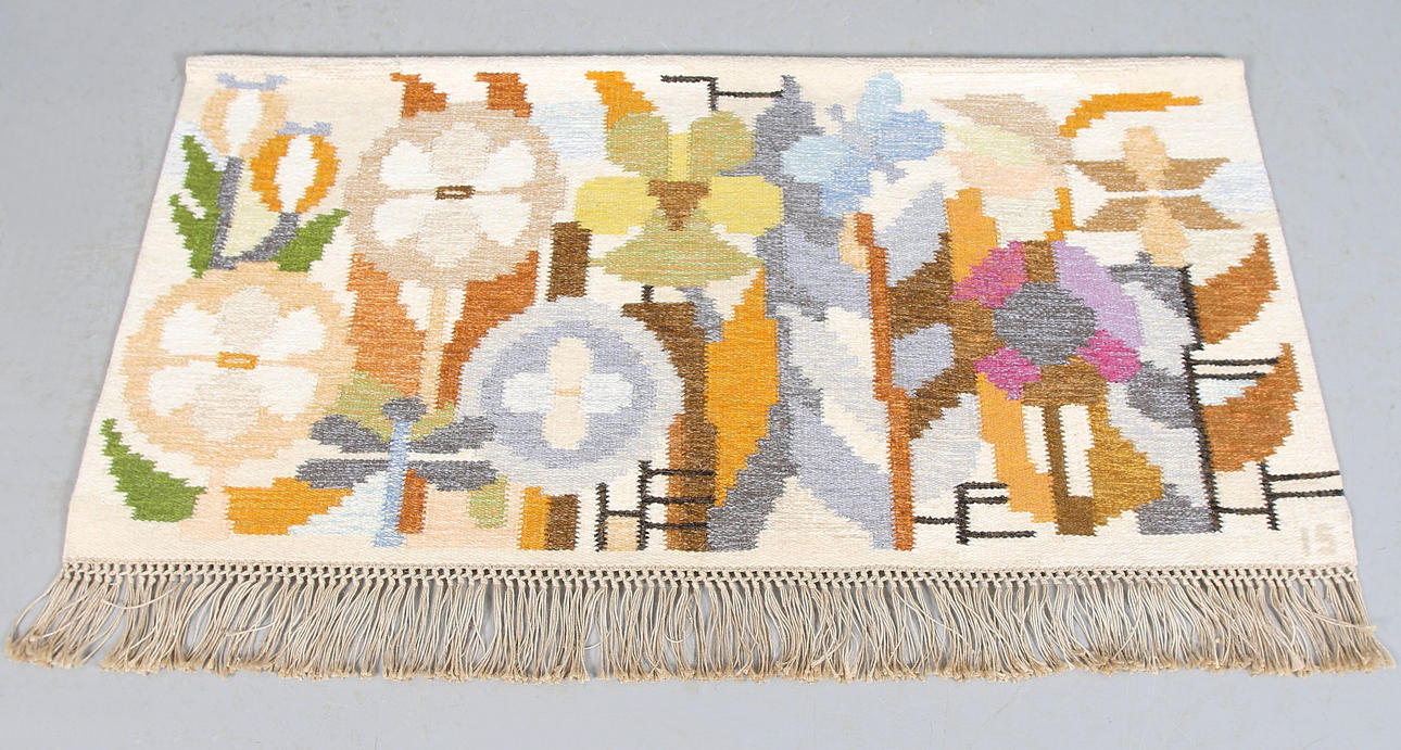 VÄGGBONAD / VÄVNAD, röllakan, "Höstflocka", Ingered Silow, Axeco Svenska AB, 1976. 70 x 140 cm.