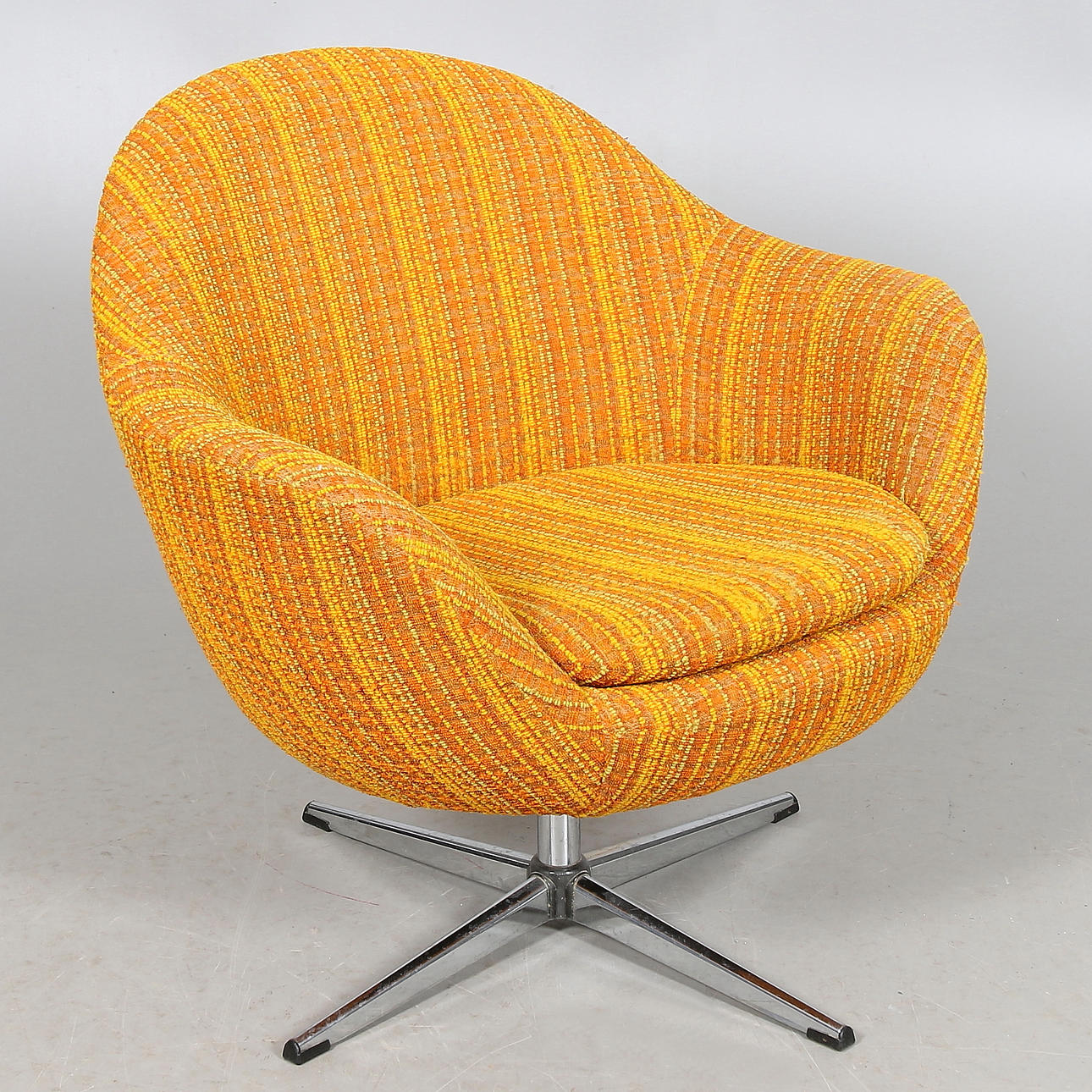 SNURRFÅTÖLJ, 1960/70-tal.