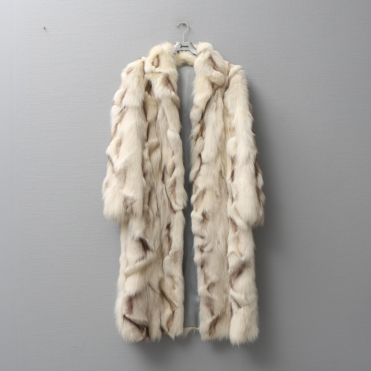 PÄLS, räv, storlek rymlig 40.