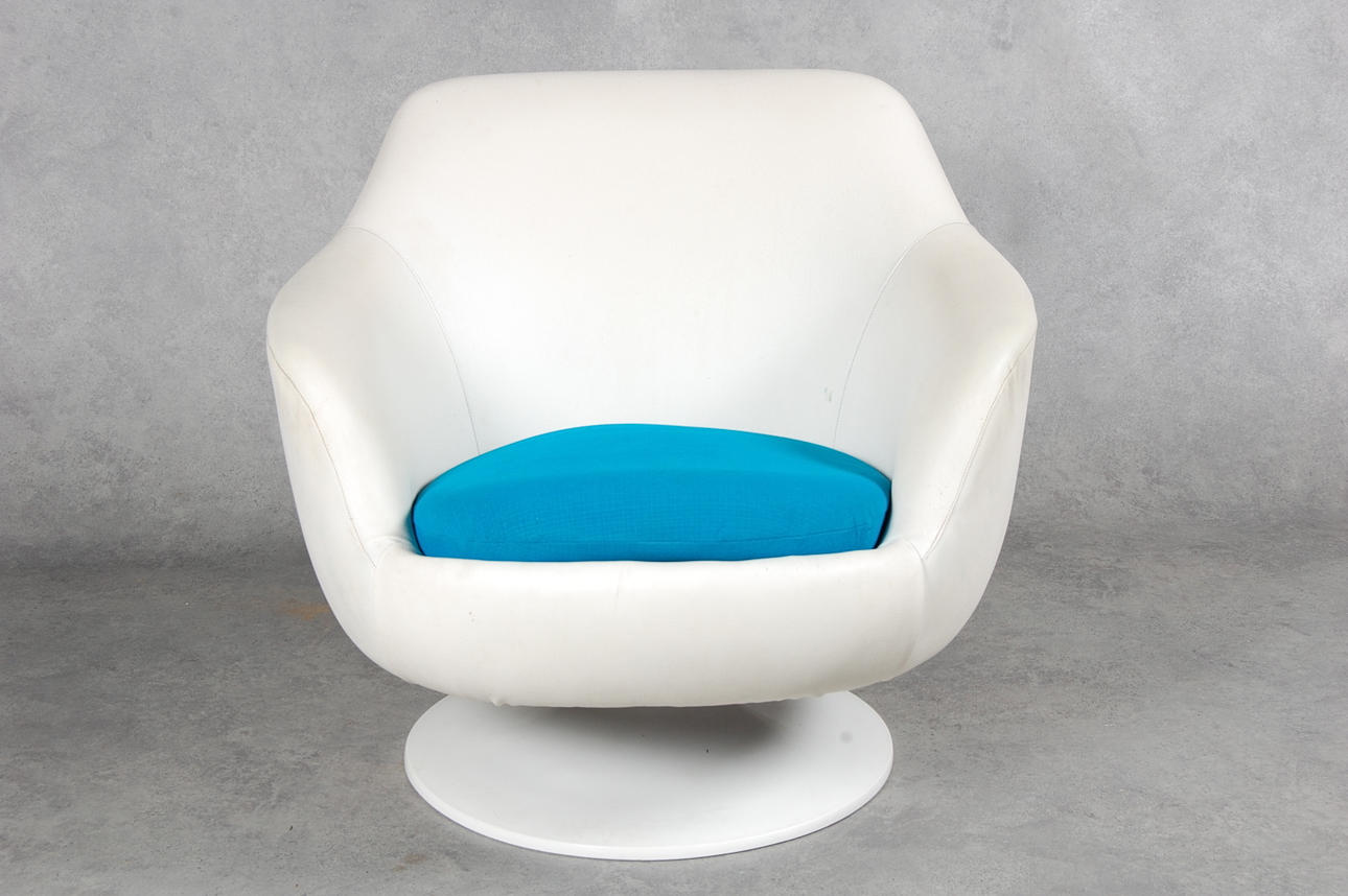 SNURRFÅTÖLJ, 1960-tal.