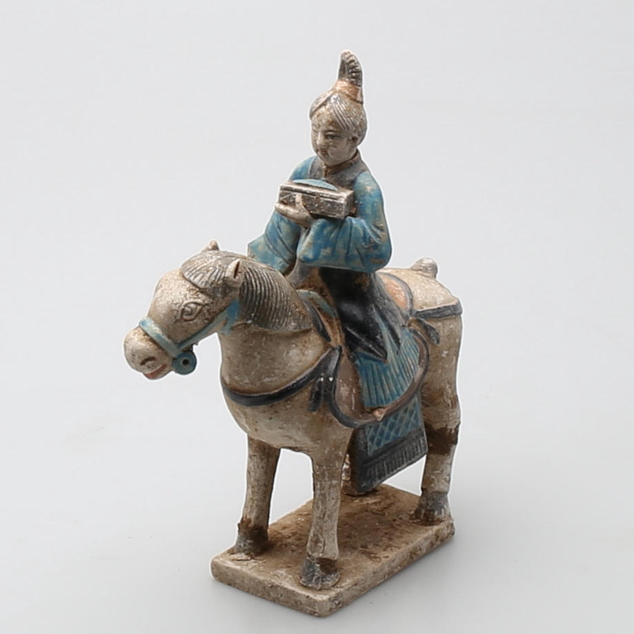 GRAVFIGUR i terrakotta, sen Ming-dynasti, (1368-1644), Kina.