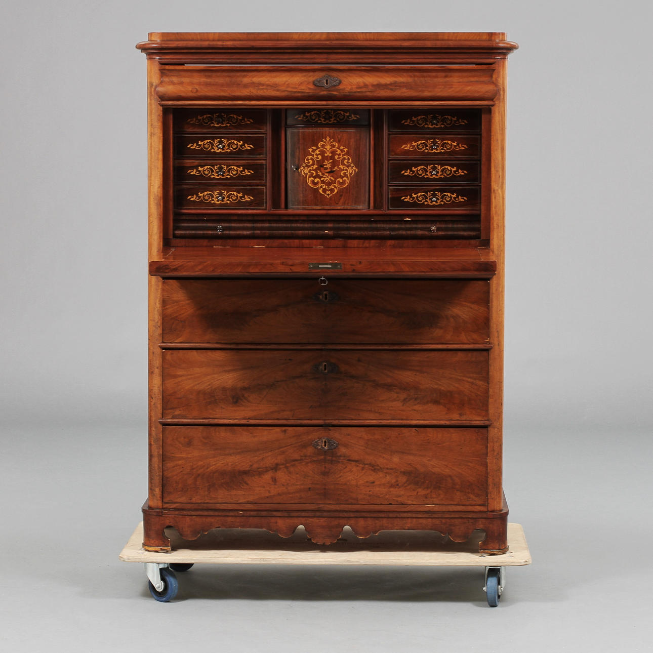 CHIFFONIER, 1800-tal.