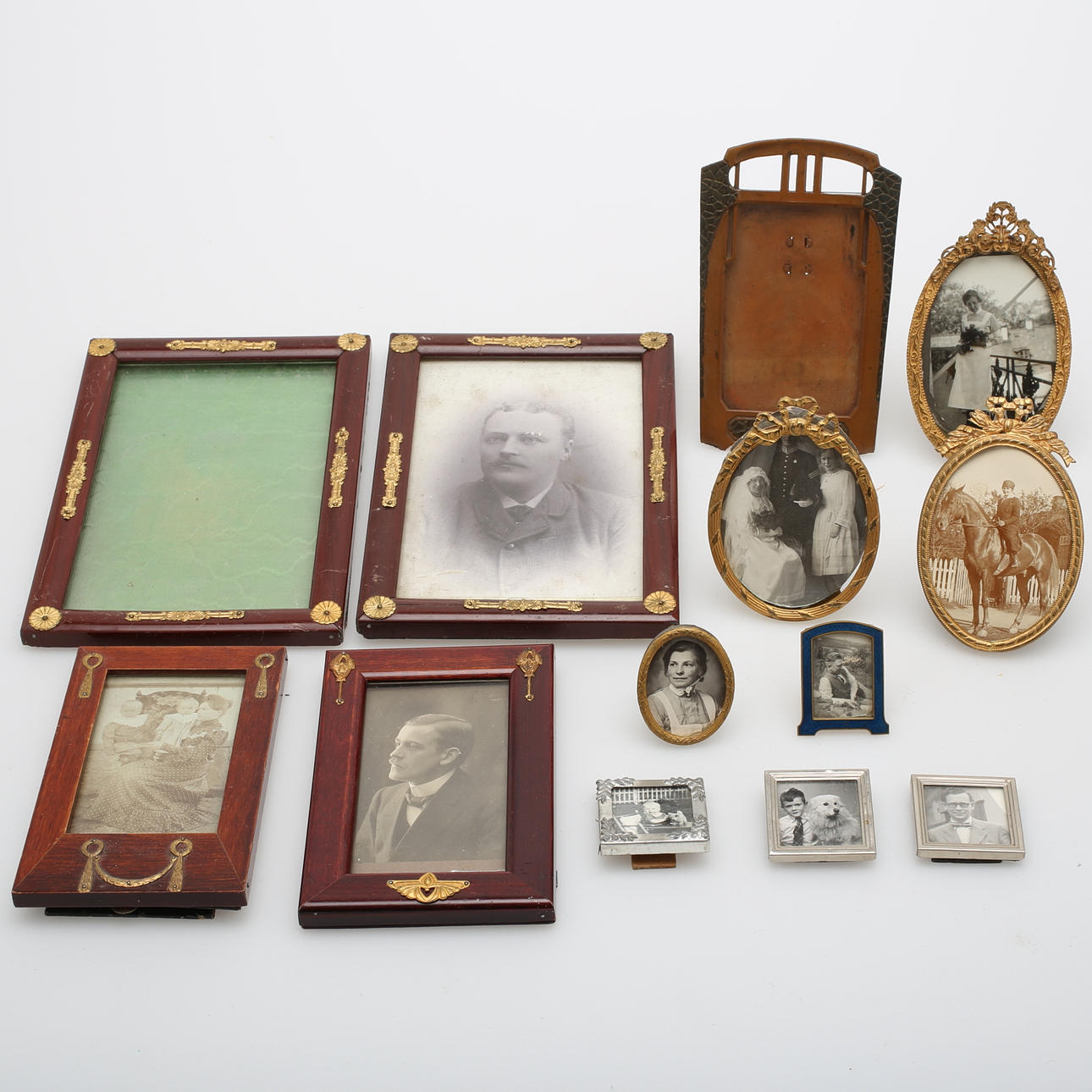 FOTORAMAR, 13 st, jugend, empir-och gustaviansk stil, 1900-talets början.