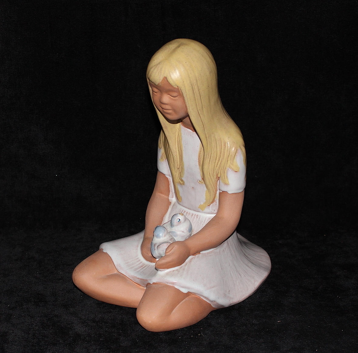 FIGURIN, keramik, JIE.