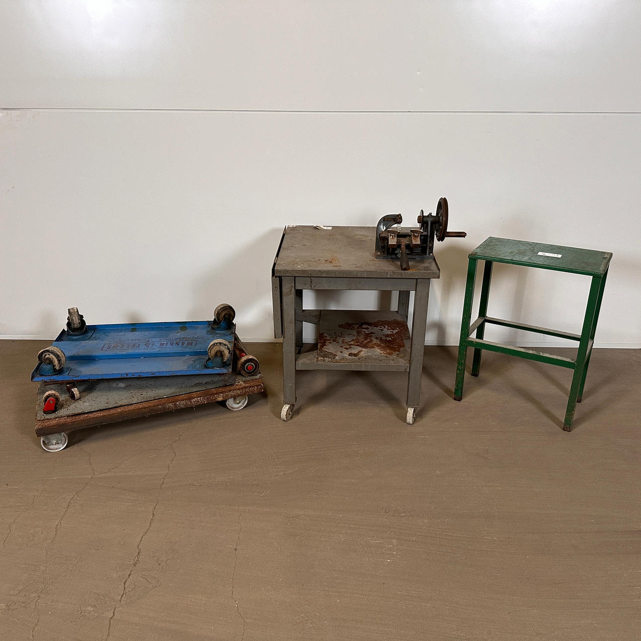 A 5-piece, 20th Century ROLLING PLATES & TABLE.